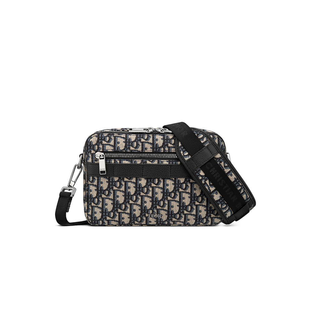 D10r safari messenger bag