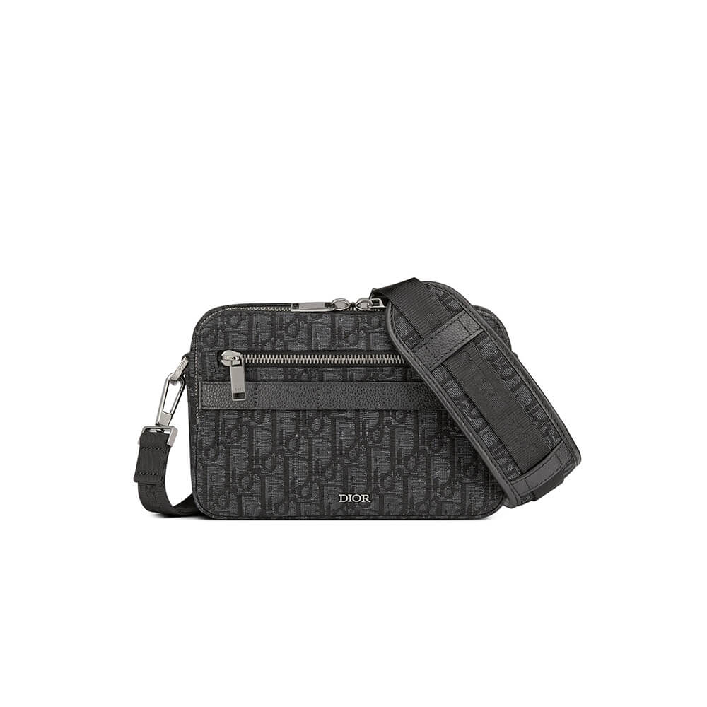 D10r safari messenger bag