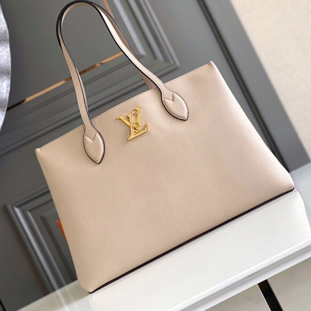 l0vis Vvtt0n lockme shopper bag