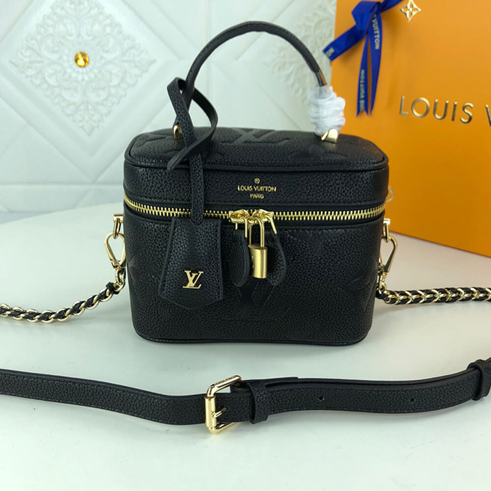 l0vis Vvtt0n vanity pm bag