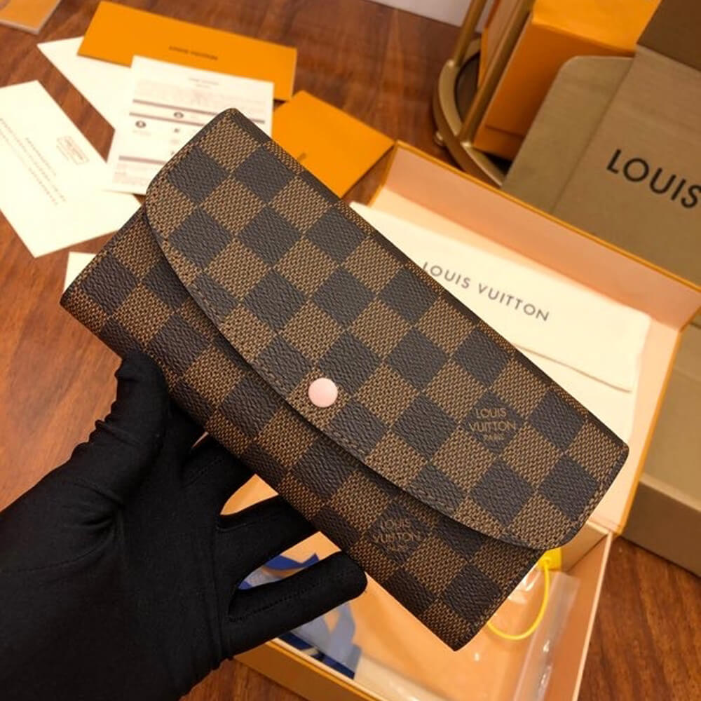 l0vis Vvtt0n emilie wallet