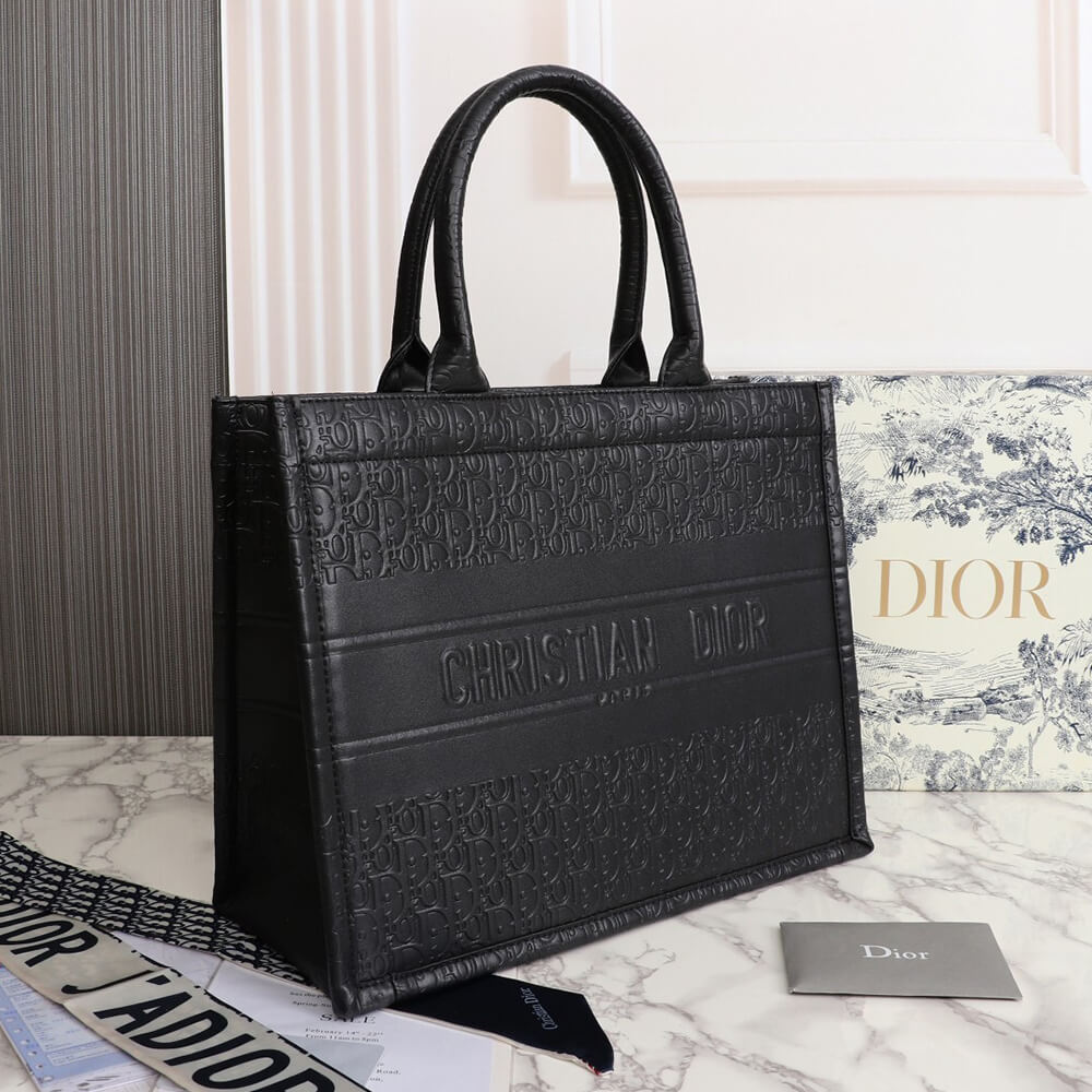 medium D10r book tote