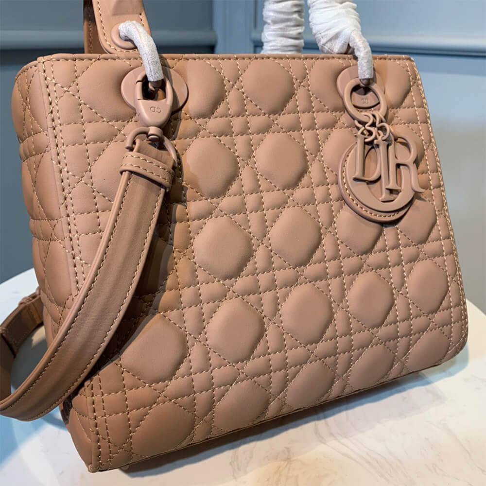 D10r medium lady D10r bag