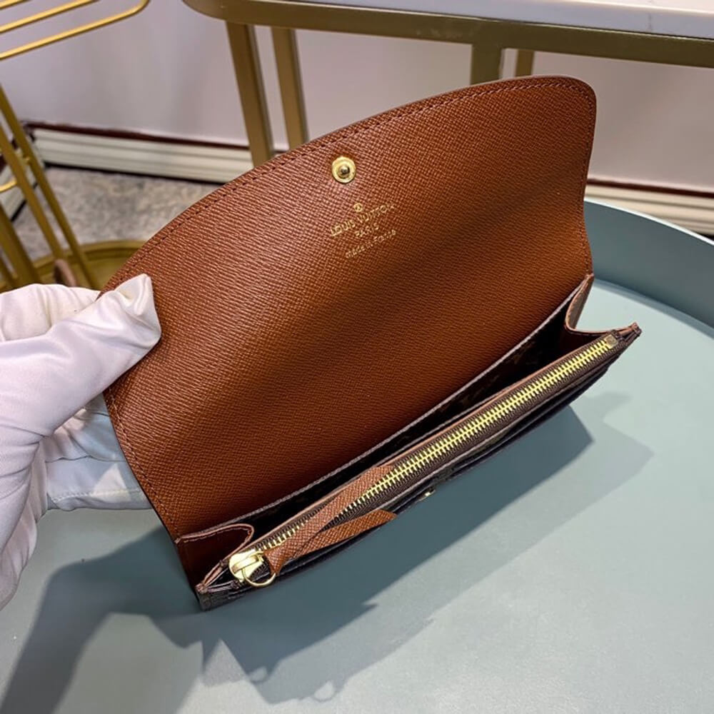l0vis Vvtt0n emilie wallet