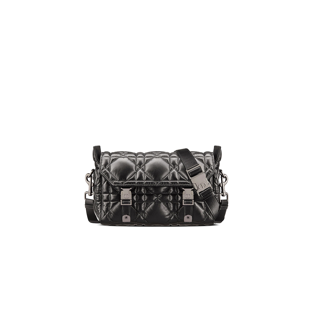 small D10rcamp bag