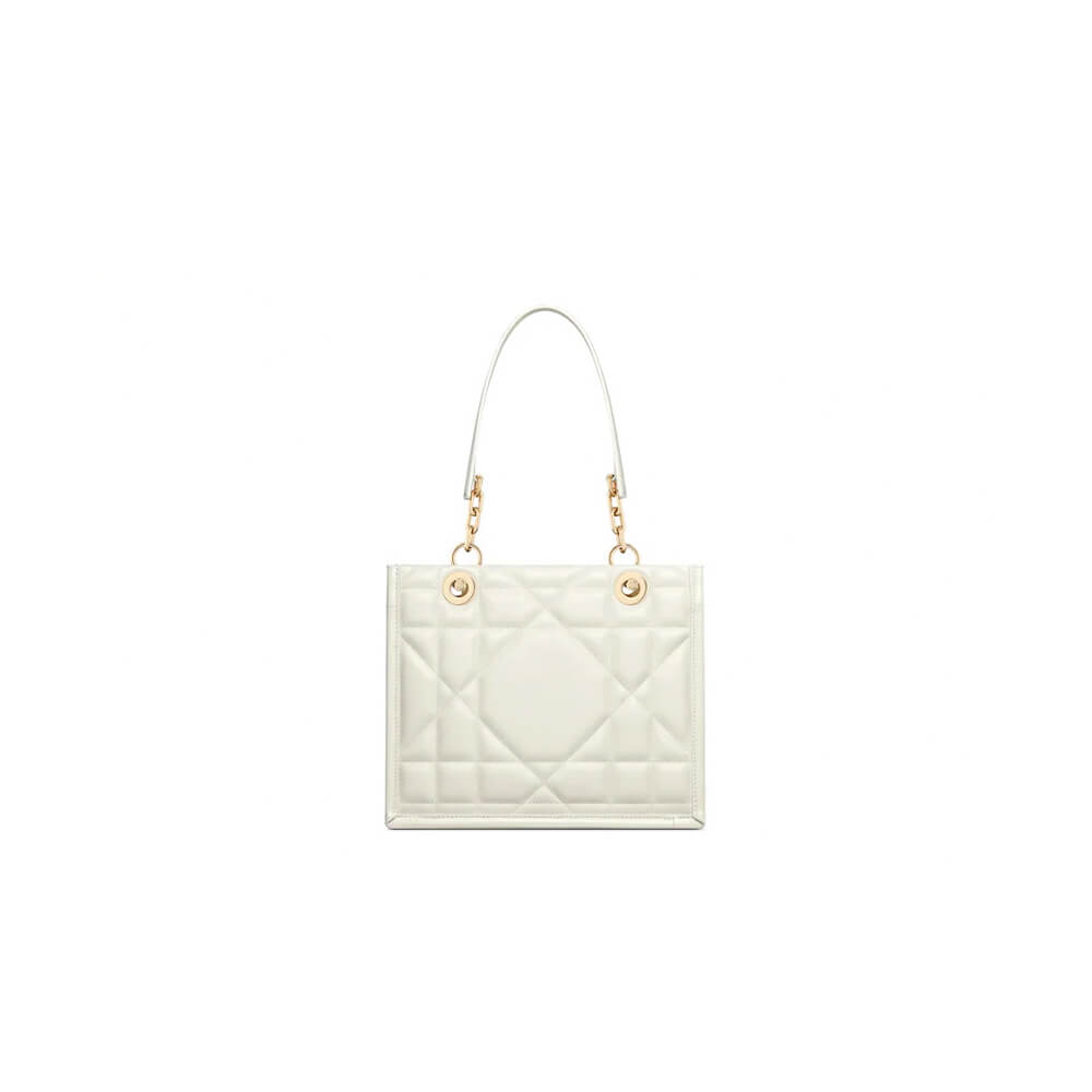 small D10r essential tote bag