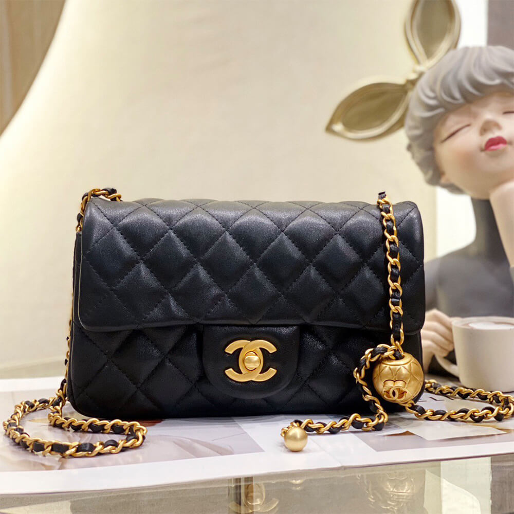 Ch**el pearl crush mini flap