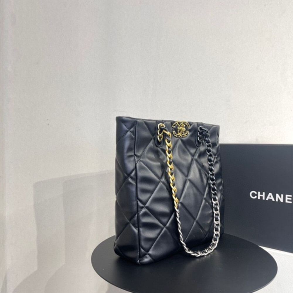Ch**el 19 shopping bag
