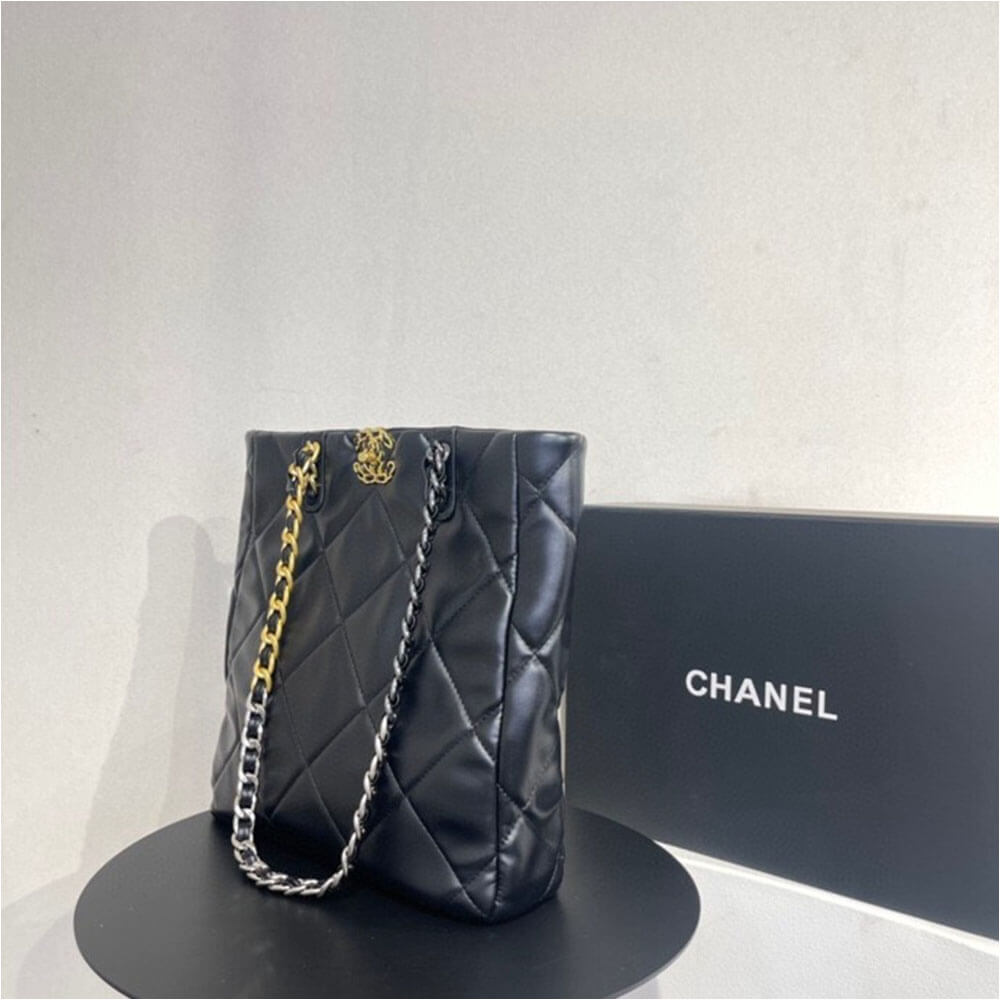 Ch**el 19 shopping bag