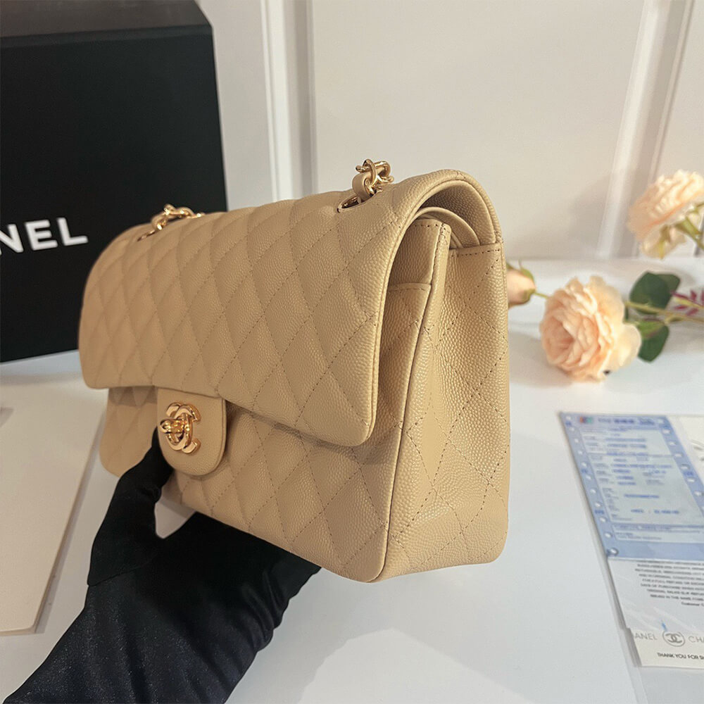 Ch**el classic flap medium