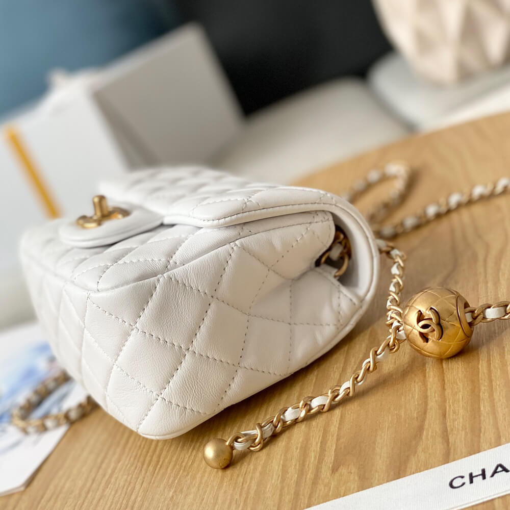Ch**el pearl crush bag