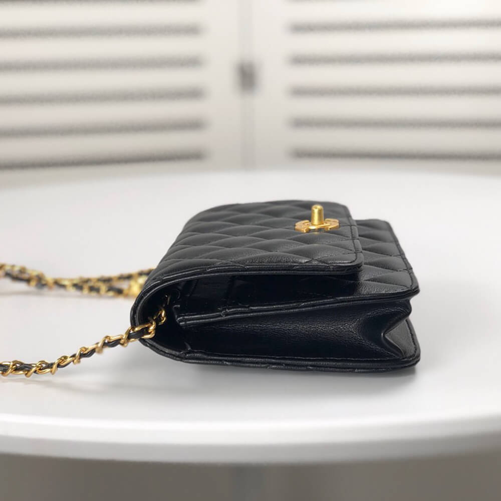 Ch**el chain woc