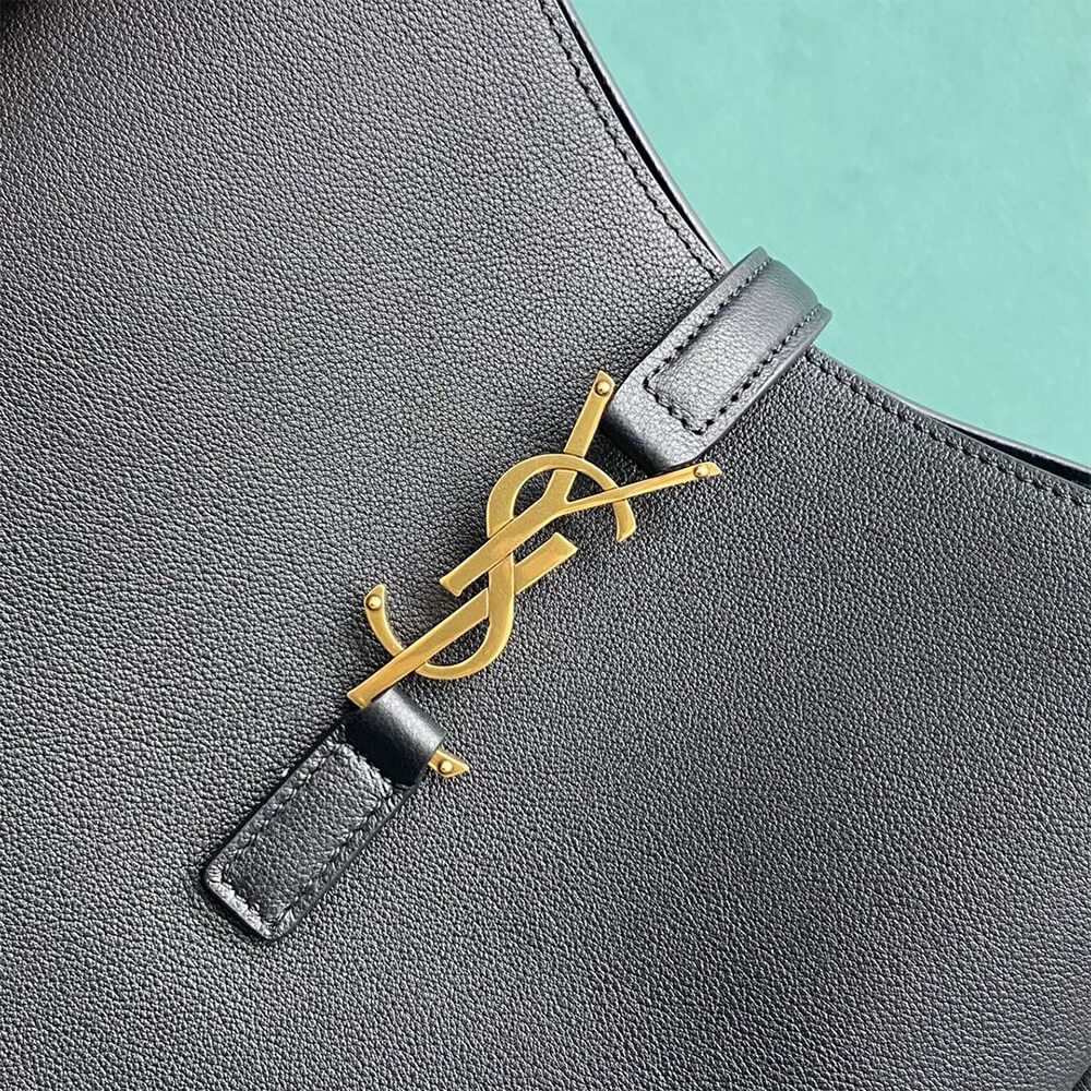 LE 5 à 7 SOFT SMALL IN SMOOTH LEATHER