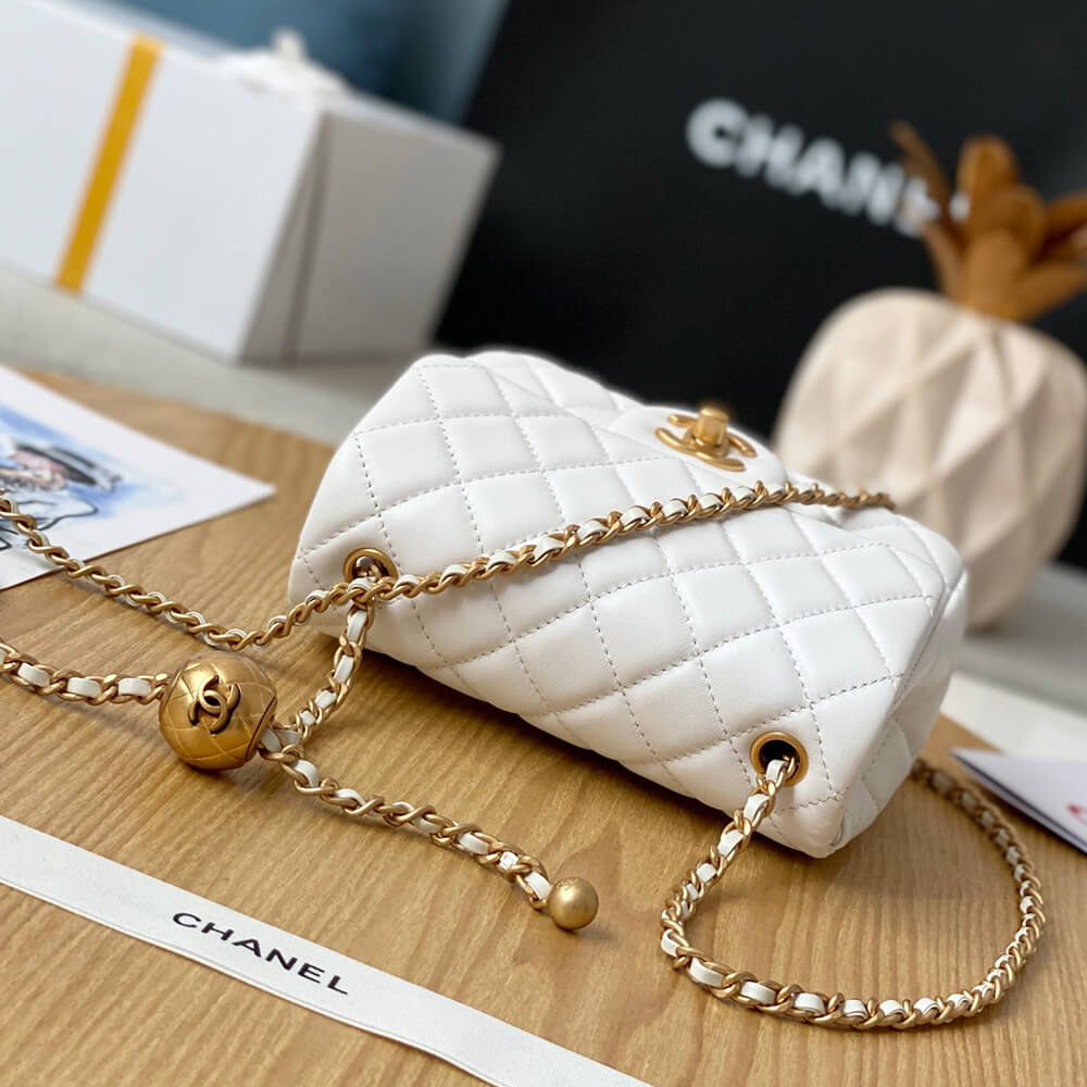 Ch**el pearl crush bag