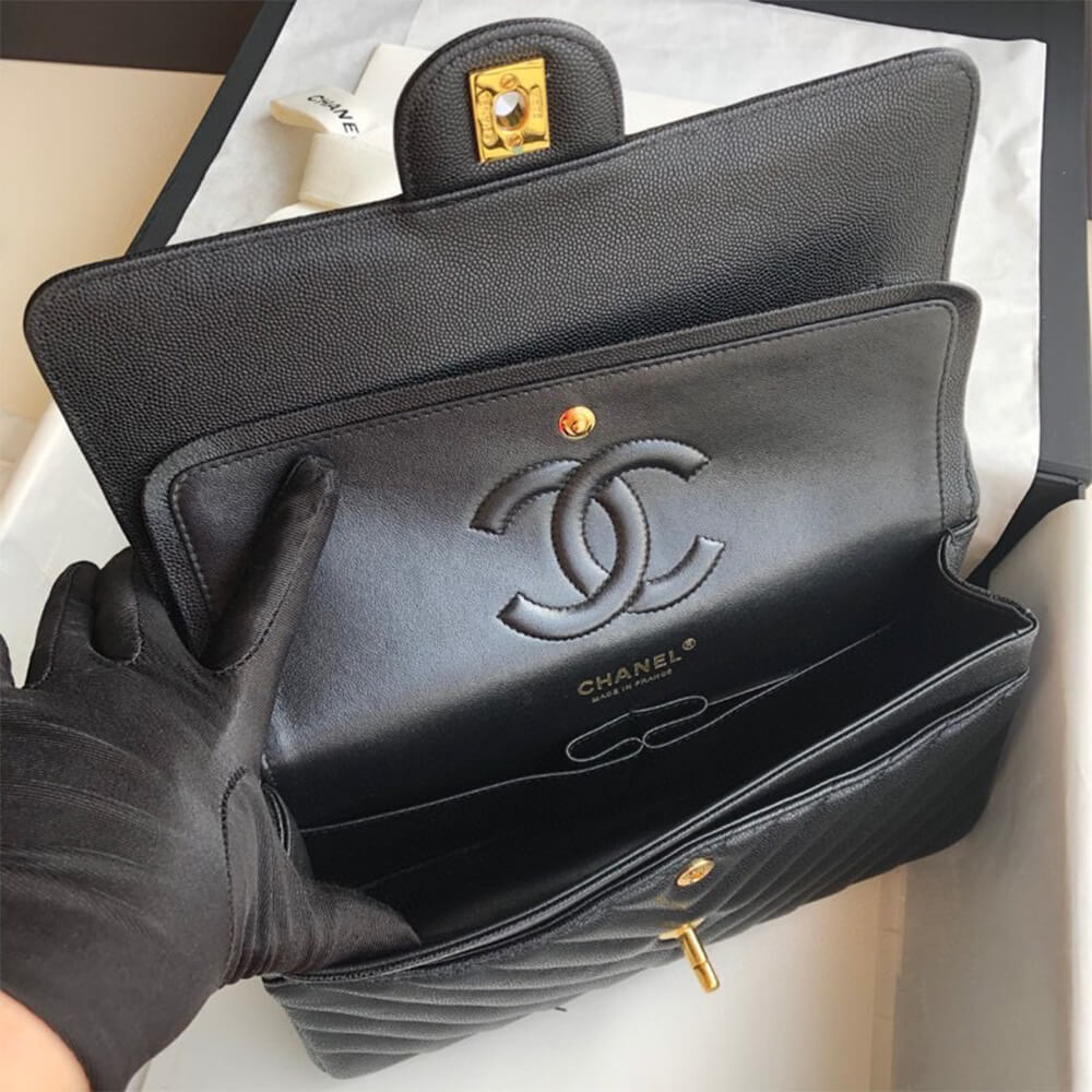 Ch**el classic chevron medium flap