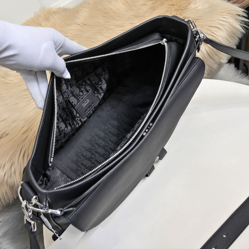 D10r saddle soft bag