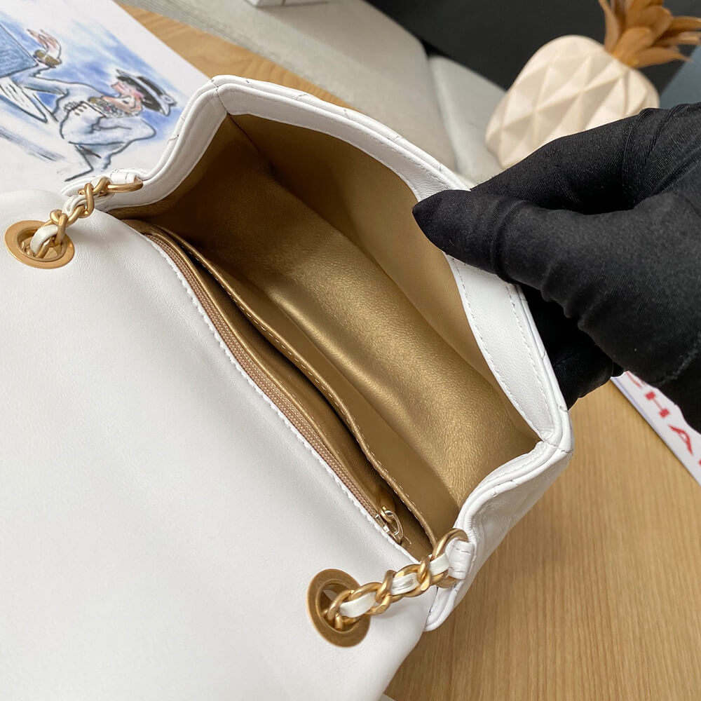 Ch**el pearl crush bag