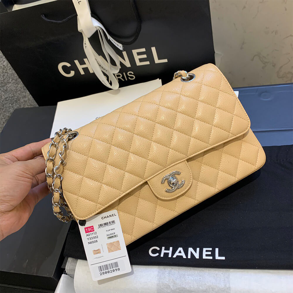 Ch**el classic flap medium