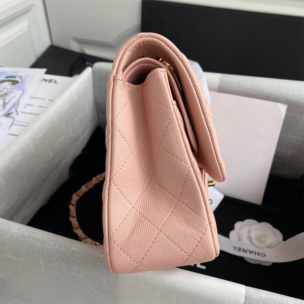 Ch**el classic flap medium