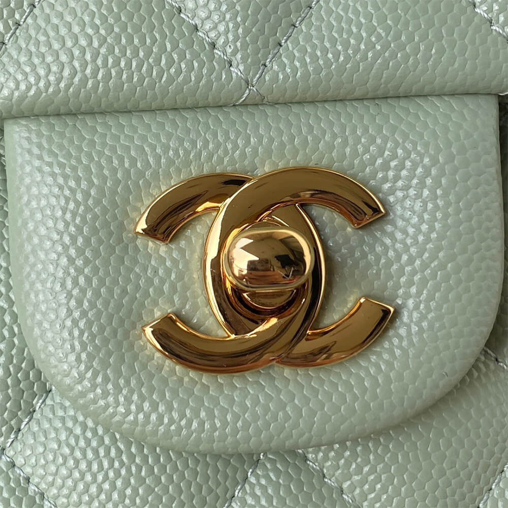 Ch**el classic flap medium gold hardware