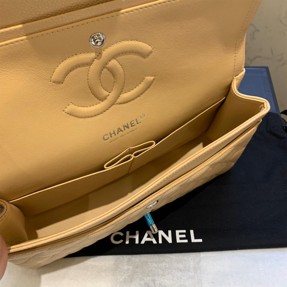 Ch**el classic flap medium