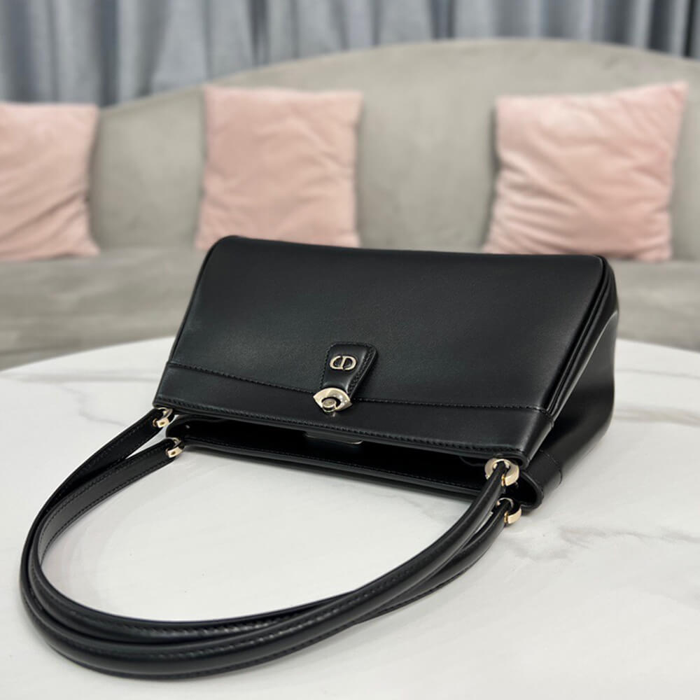 medium D10r key bag