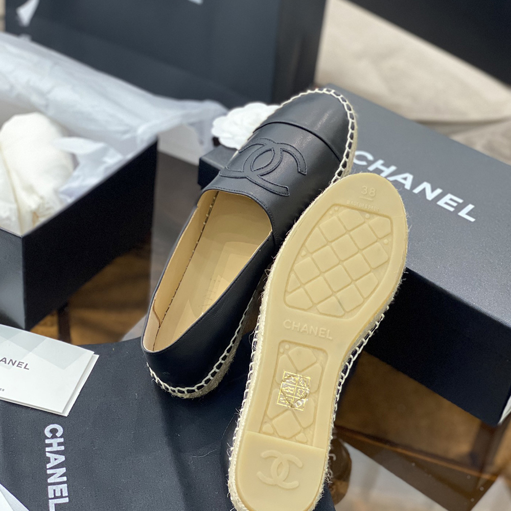 Ch**el espadrilles