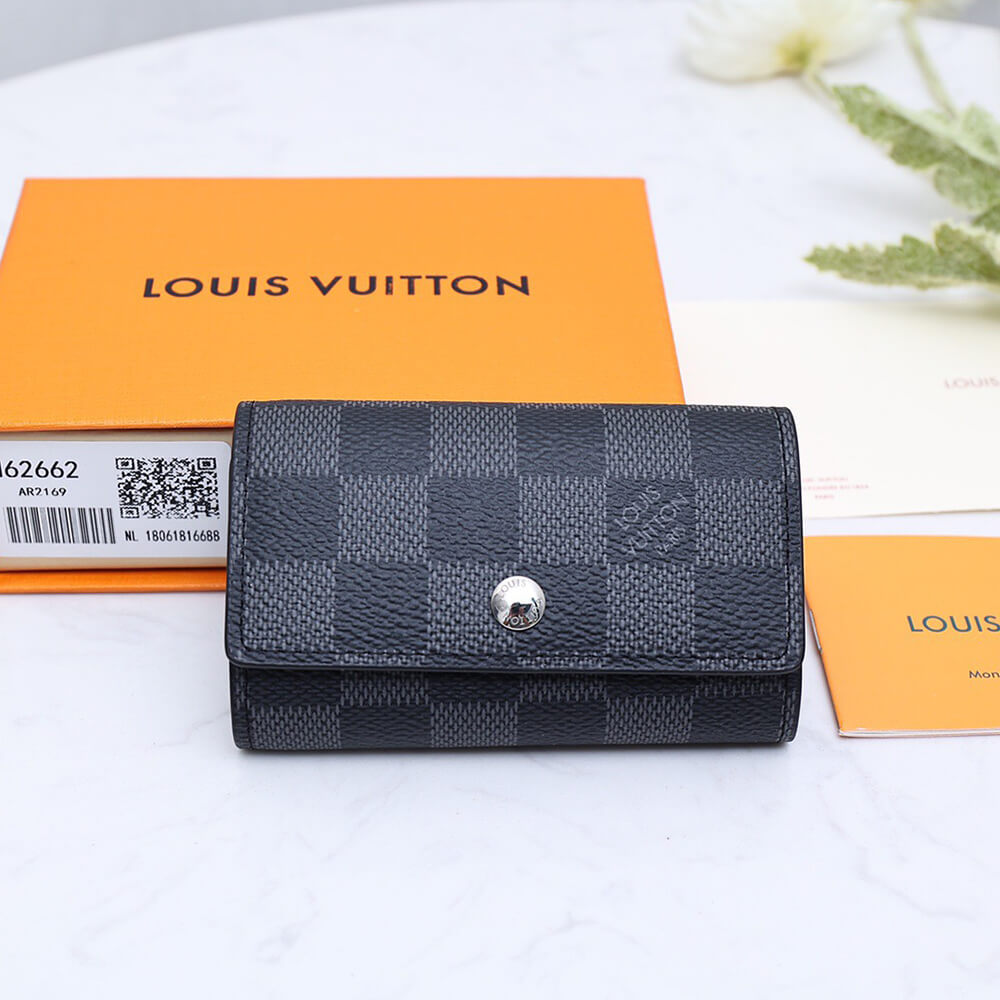 l0vis Vvtt0n 6 key holder