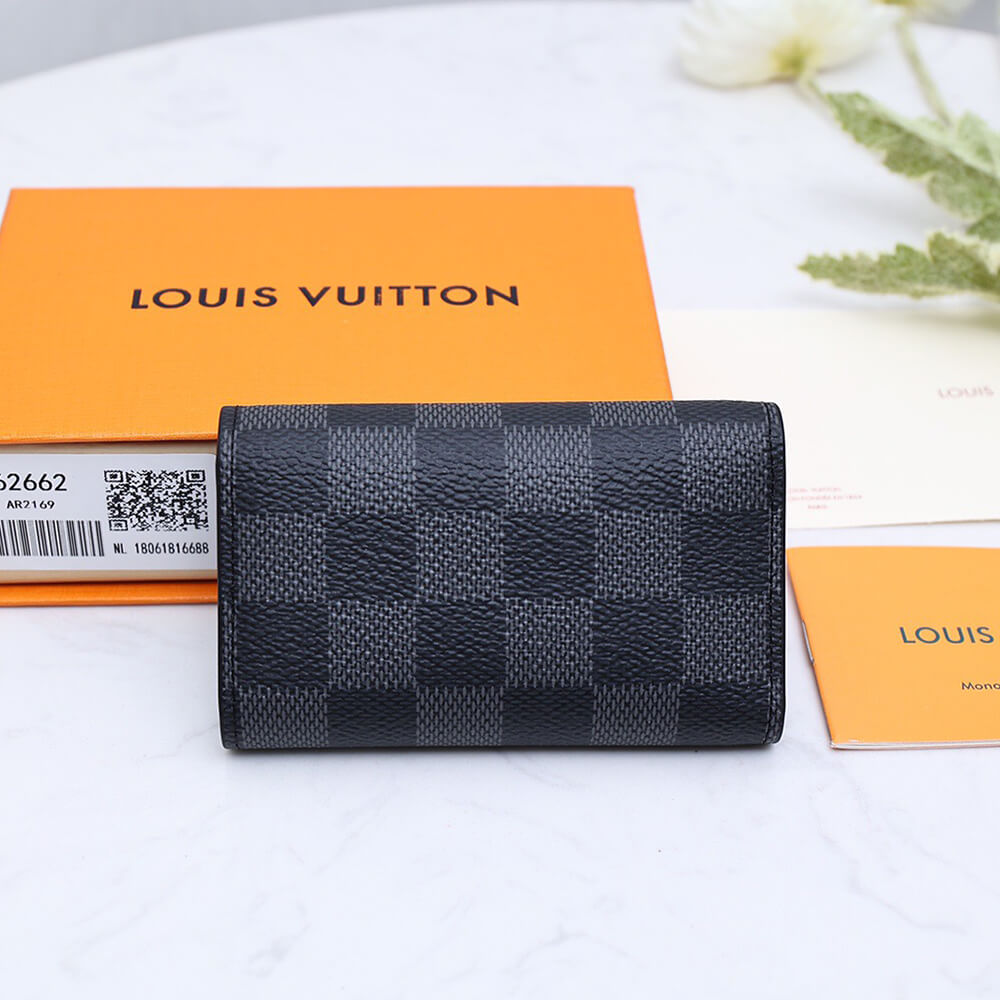 l0vis Vvtt0n 6 key holder