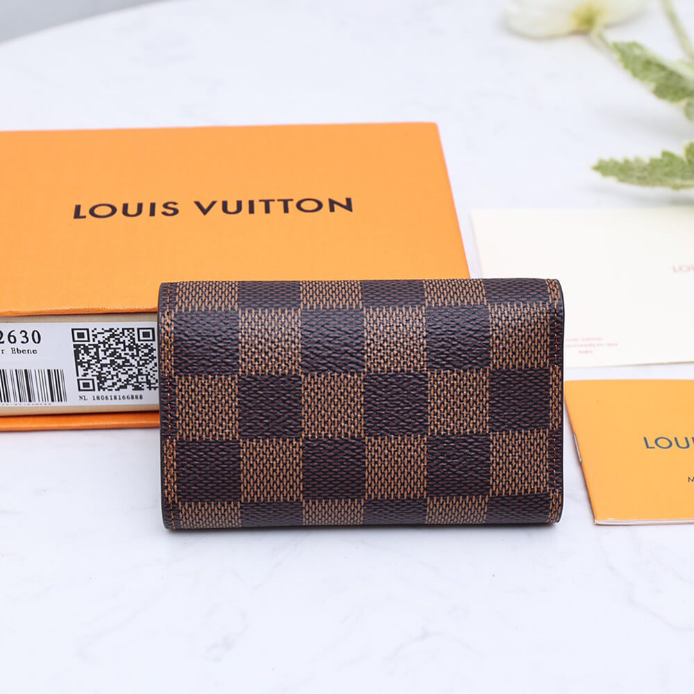 l0vis Vvtt0n 6 key holder