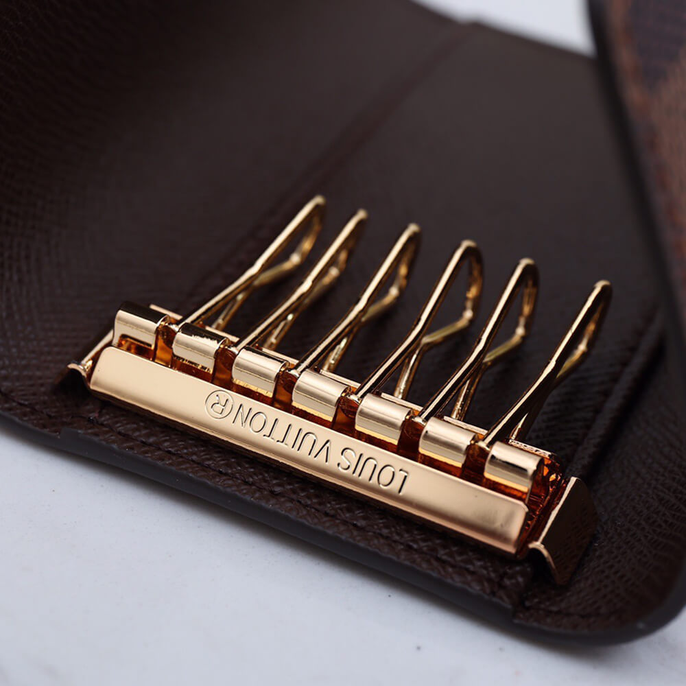 l0vis Vvtt0n 6 key holder