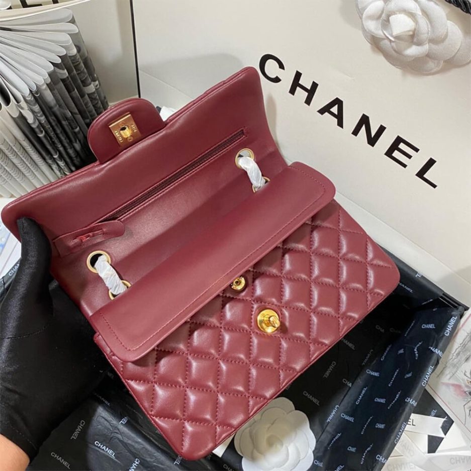 Ch**el classic small flap