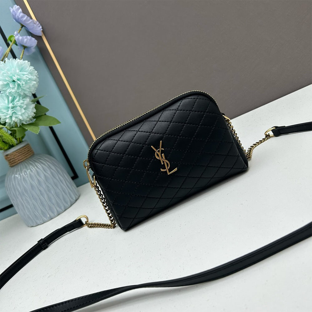 Y51 gaby zipped pouch in quilted lambskin
