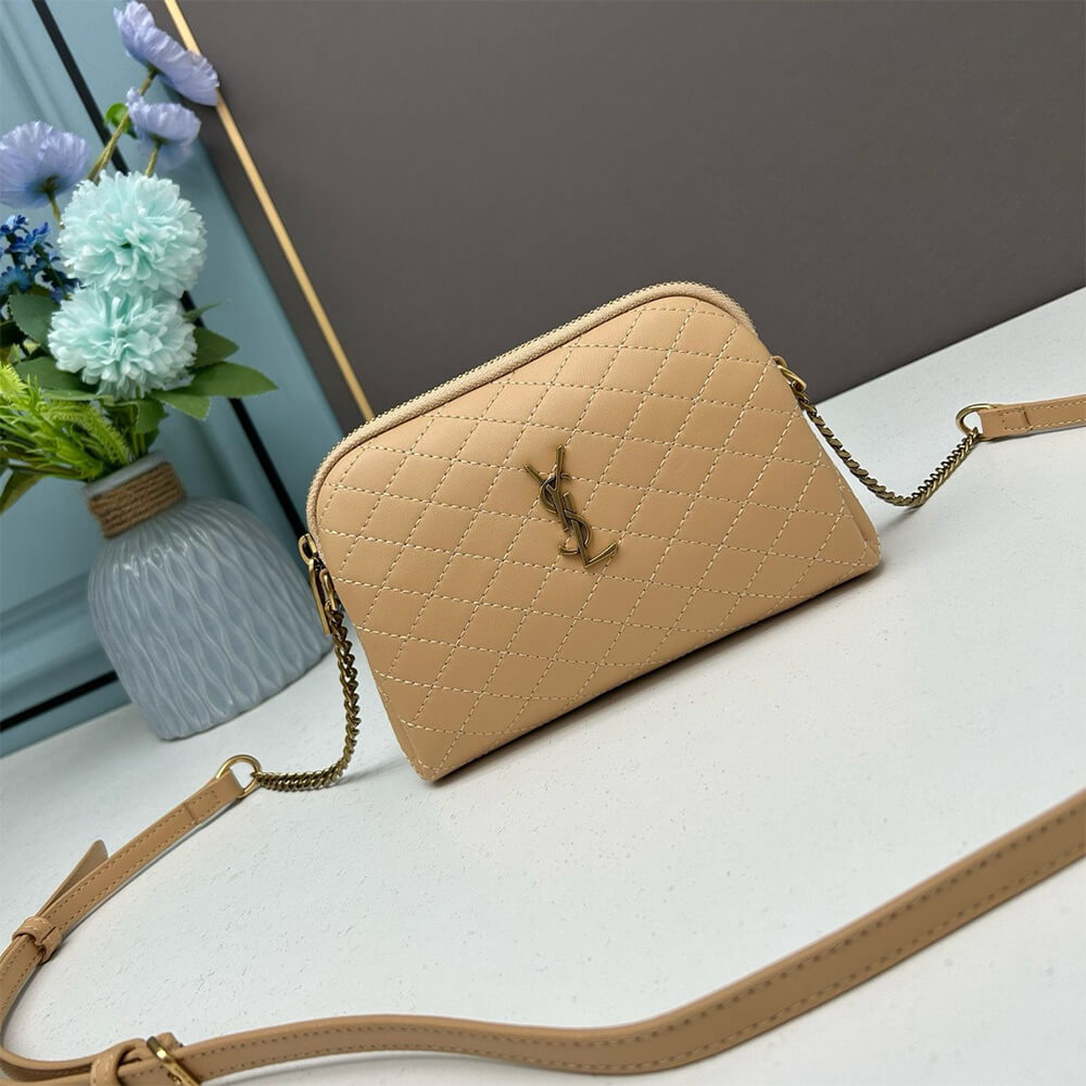 Y51 gaby zipped pouch in quilted lambskin