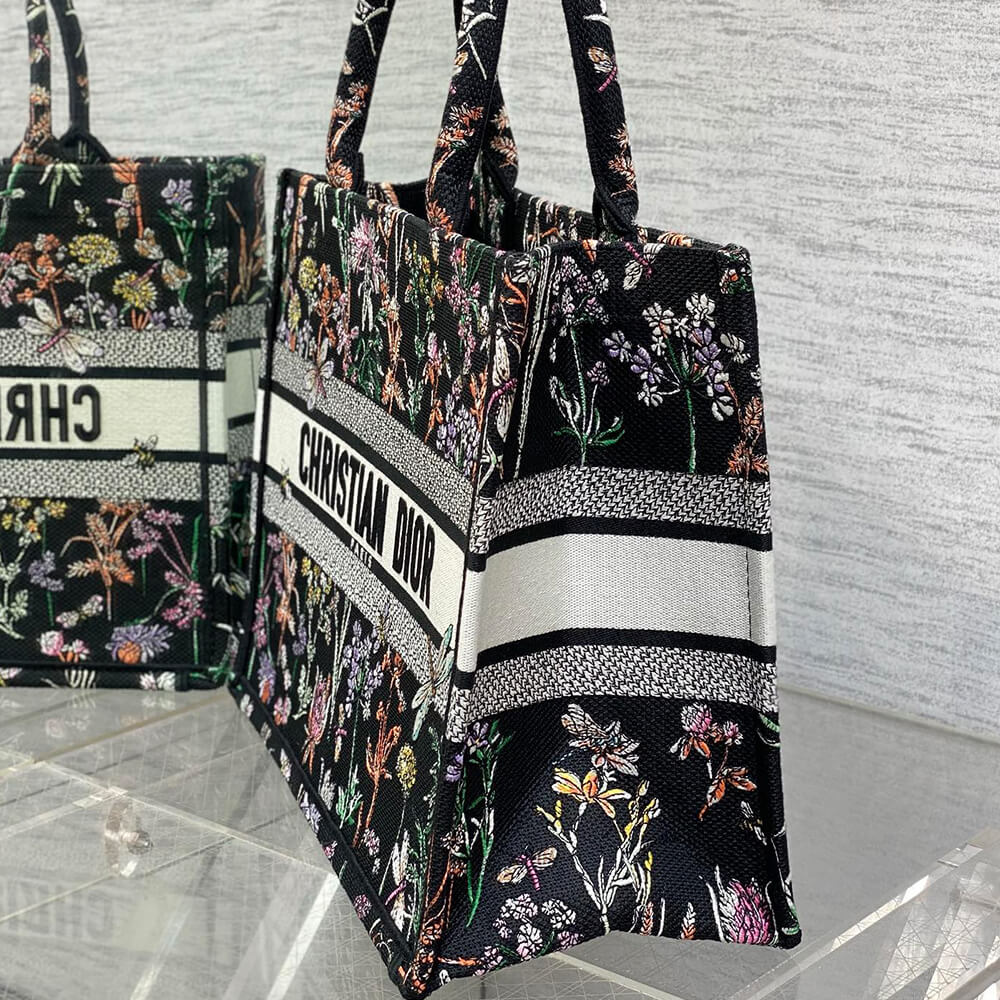 medium D10r book tote