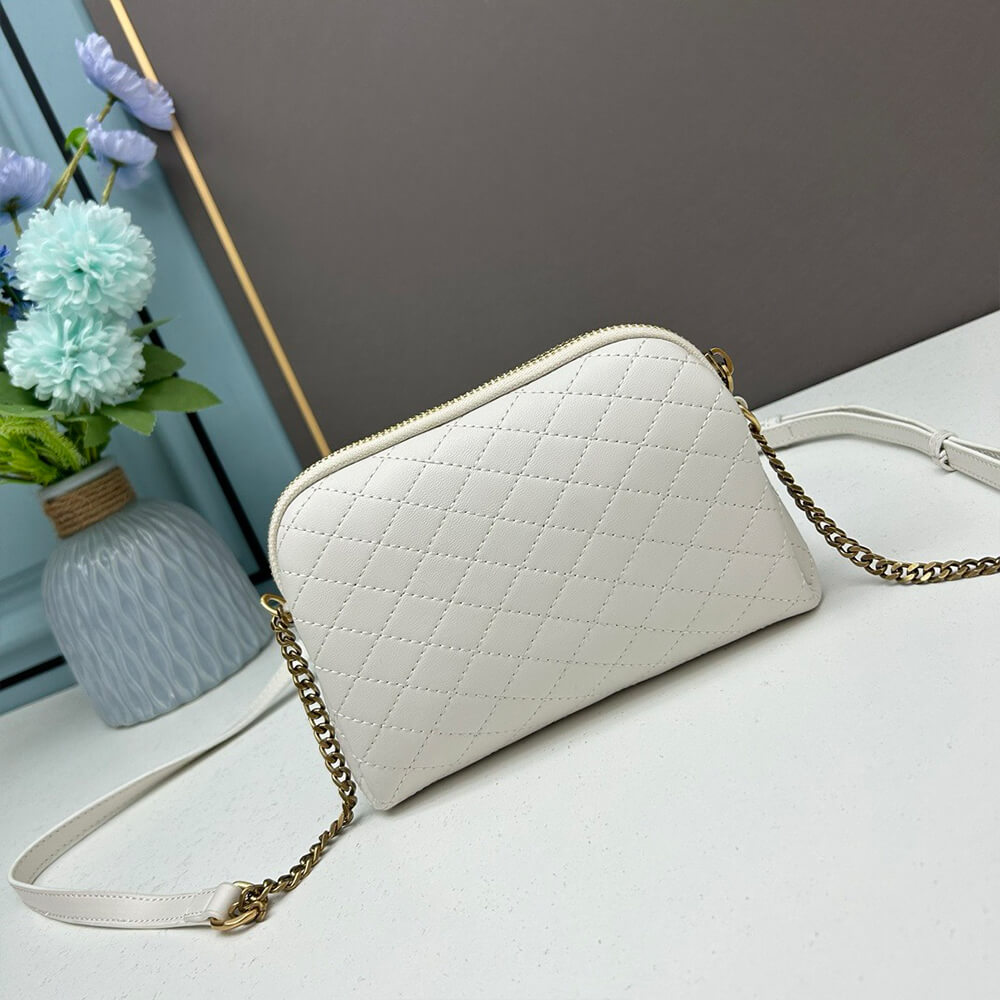 Y51 gaby zipped pouch in quilted lambskin