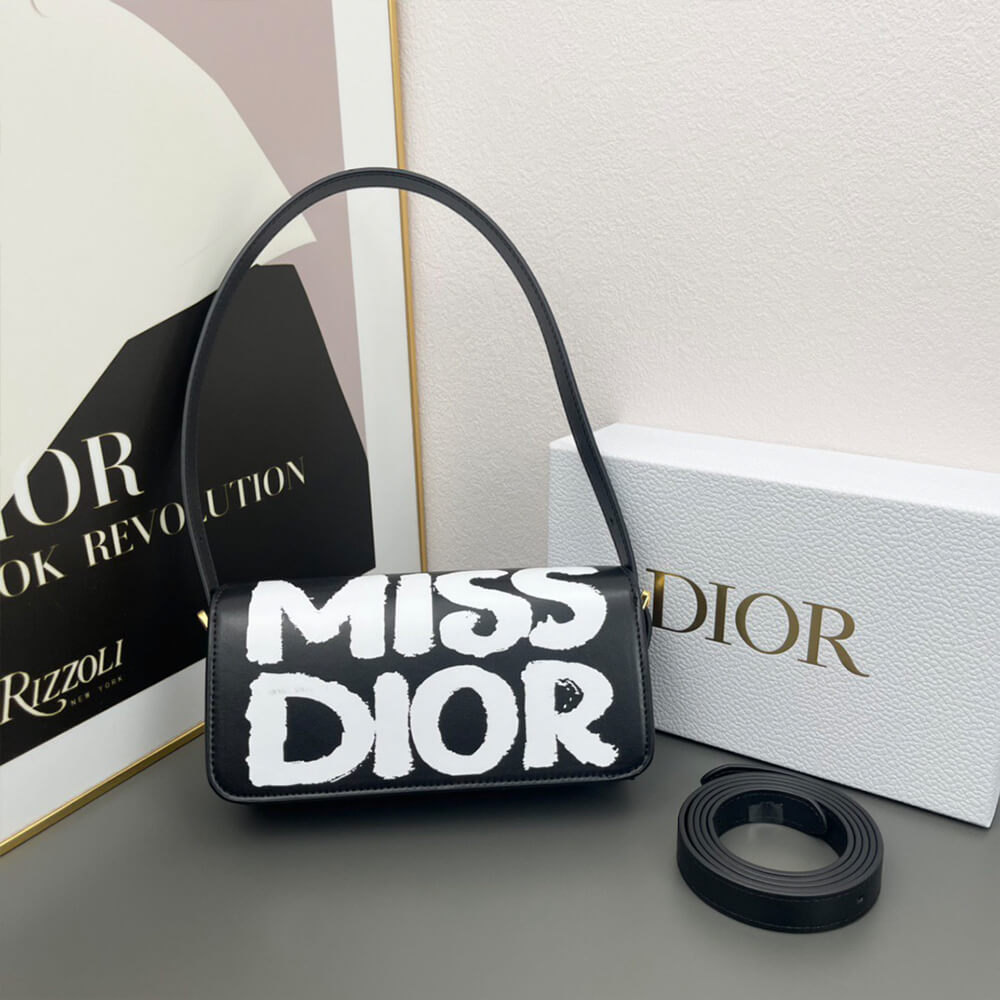 miss D10r flap bag