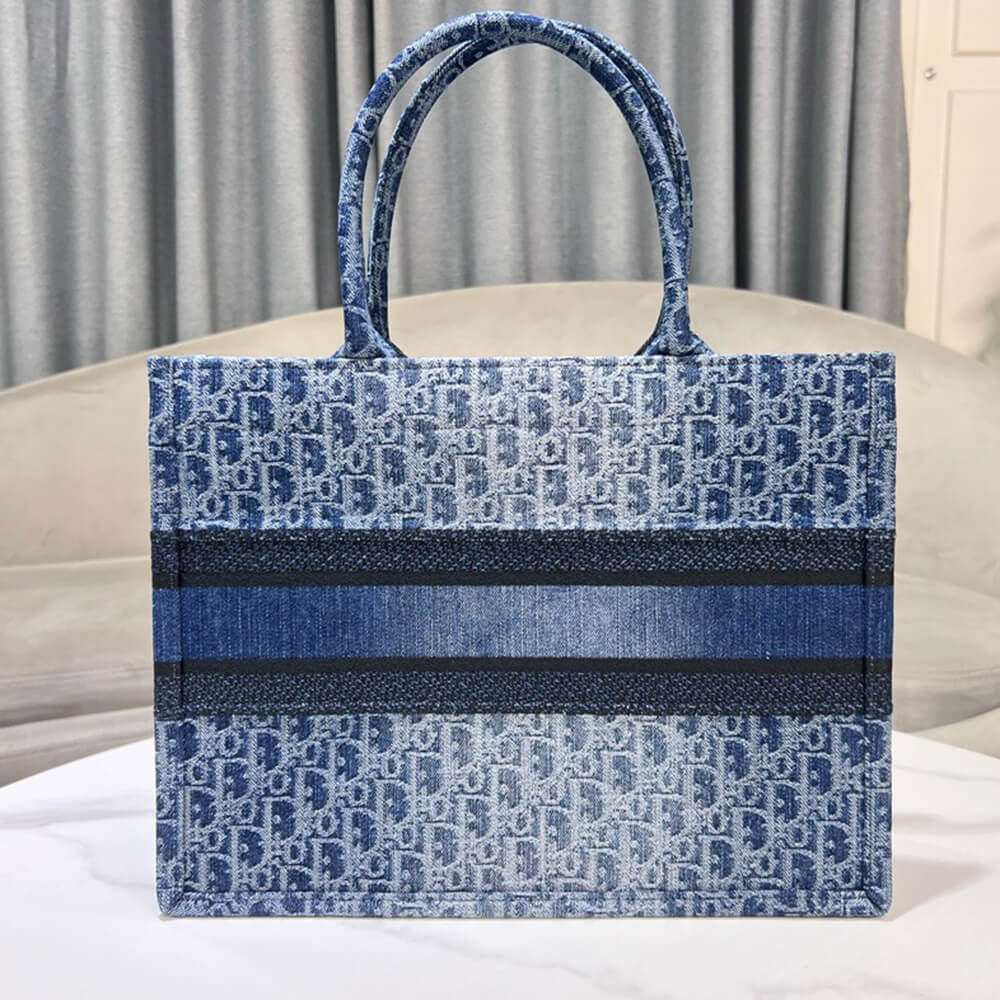 medium D10r book tote