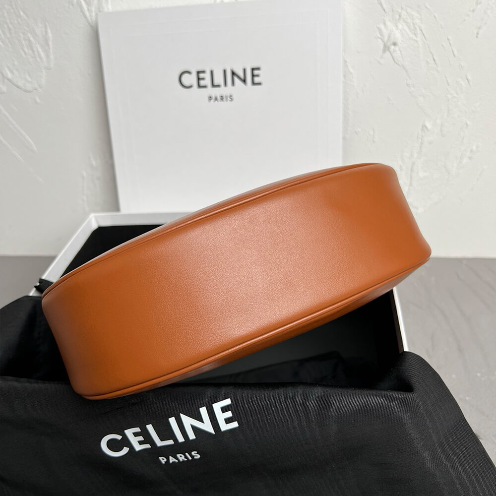 Ce1i*e medium ava triomphe bag in smooth calfskin