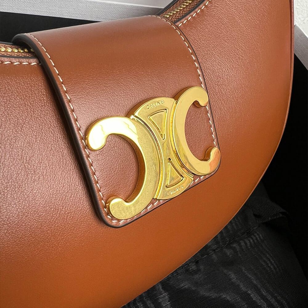 Ce1i*e medium ava triomphe bag in smooth calfskin
