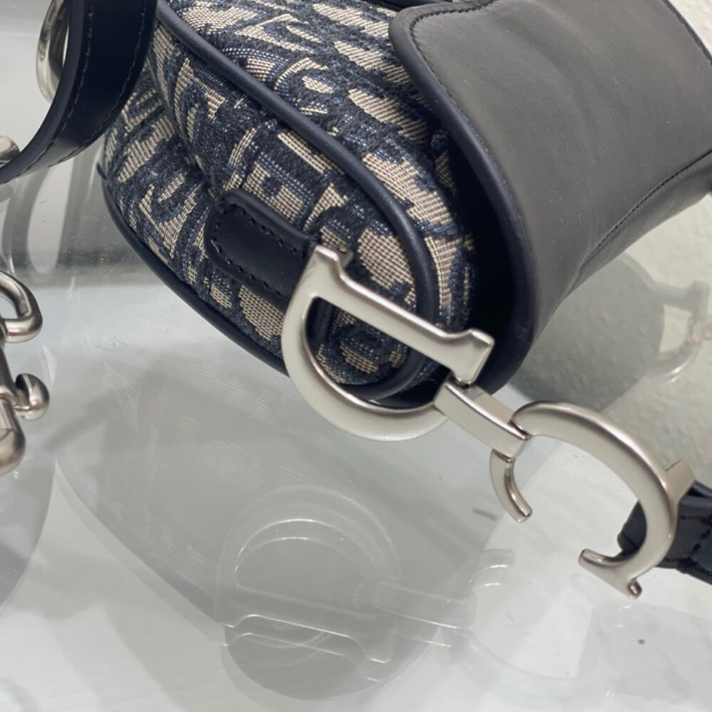 D10r mini saddle bag with strap