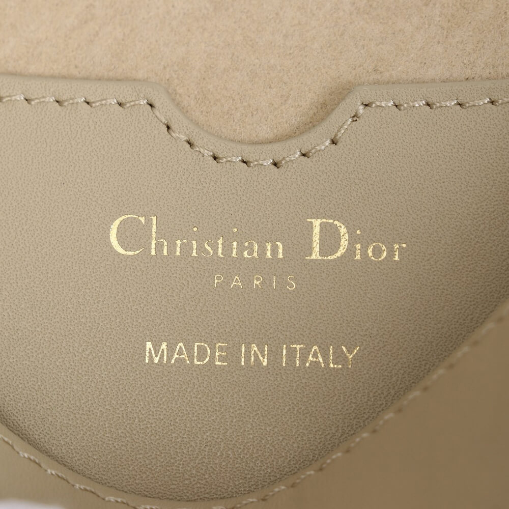 medium D10r bobby bag