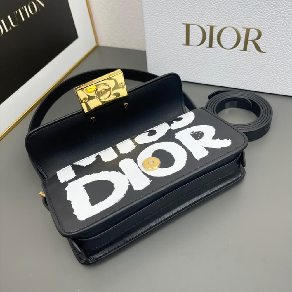 miss D10r flap bag