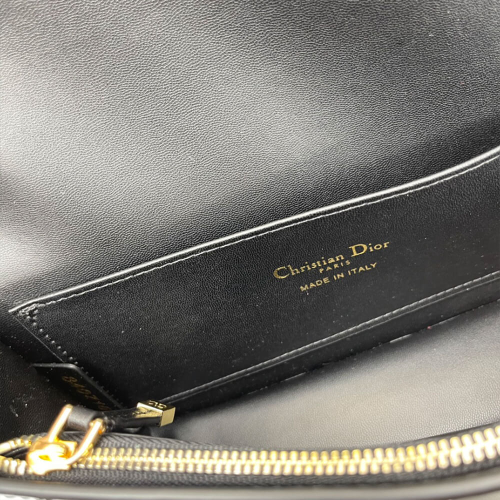 miss D10r flap bag