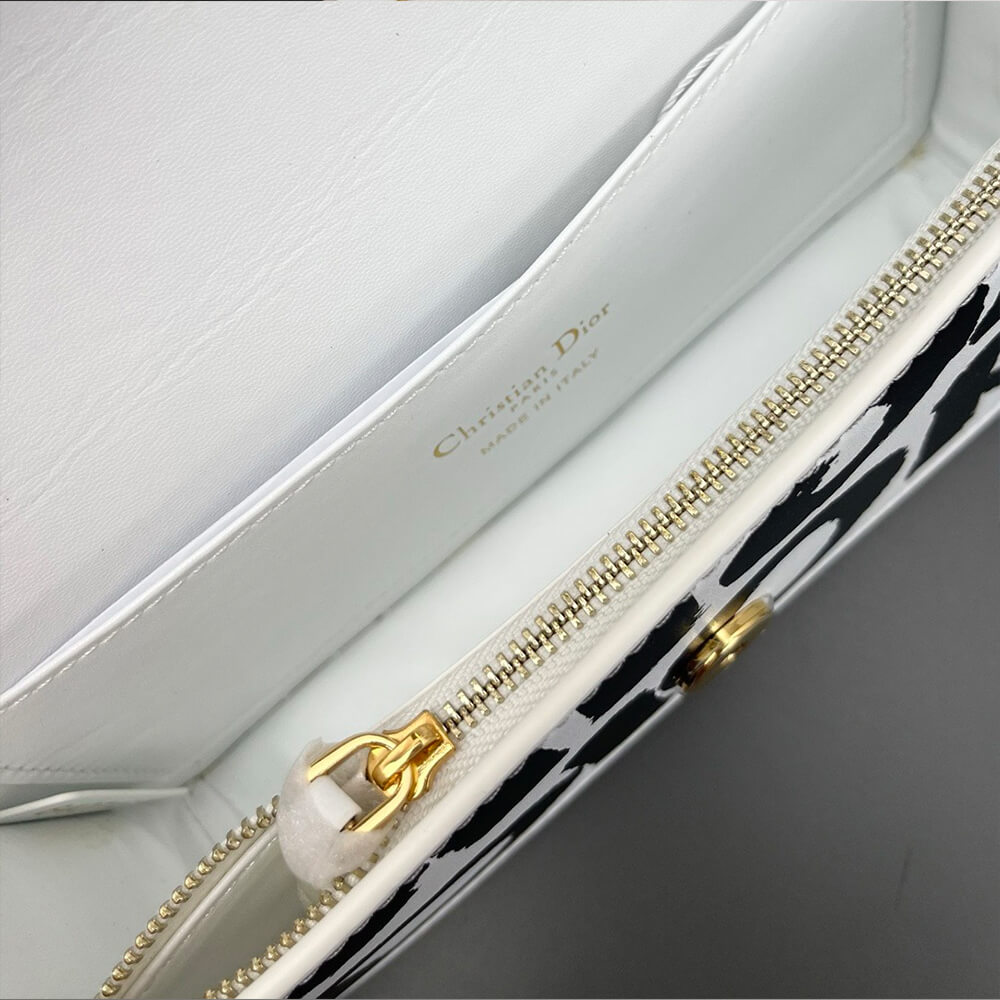 miss D10r flap bag