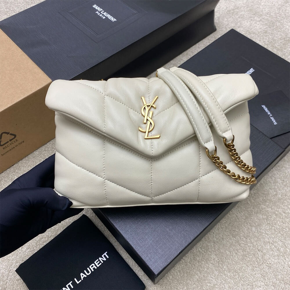 Y51 toy puffer in lambskin