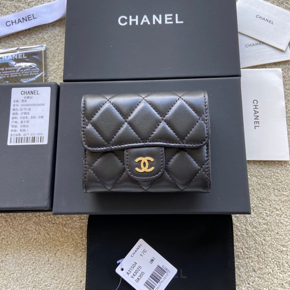 Ch**el classic small flap wallet