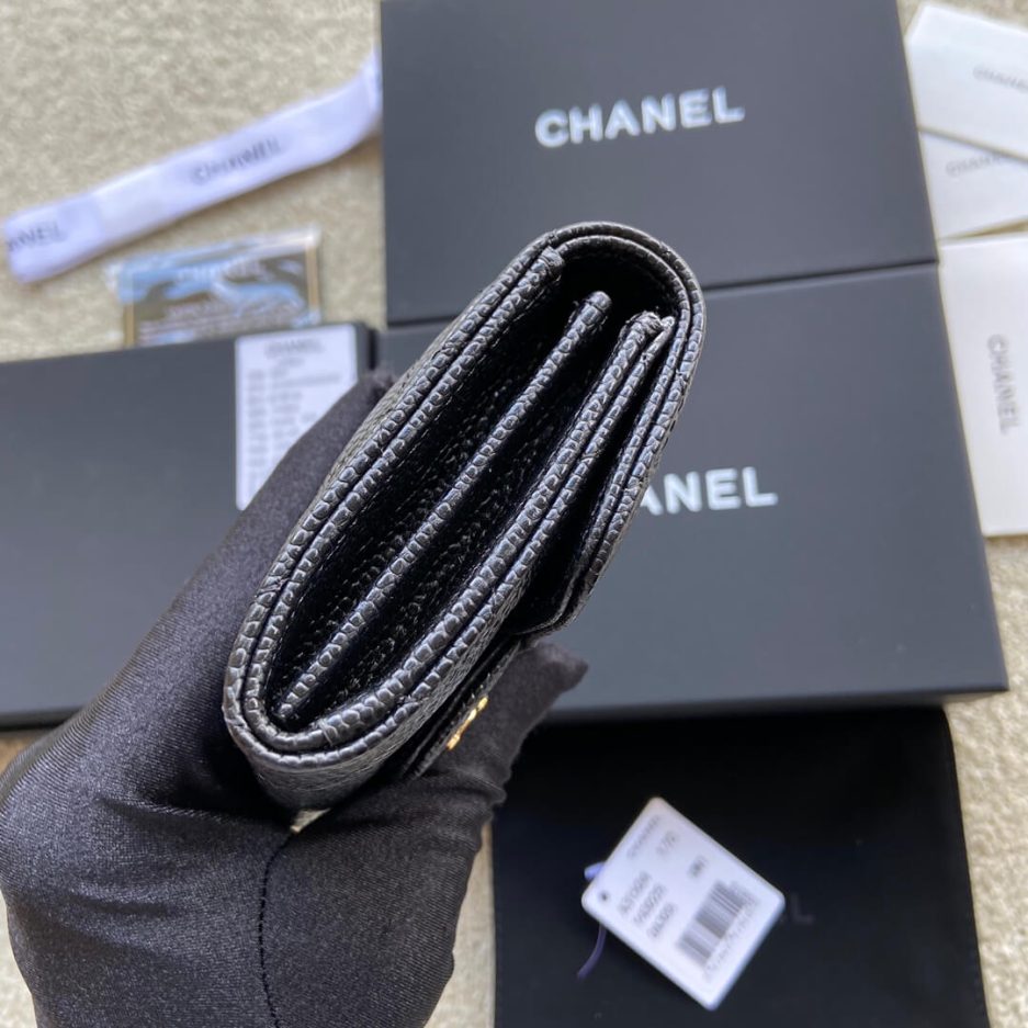 Ch**el classic small flap wallet