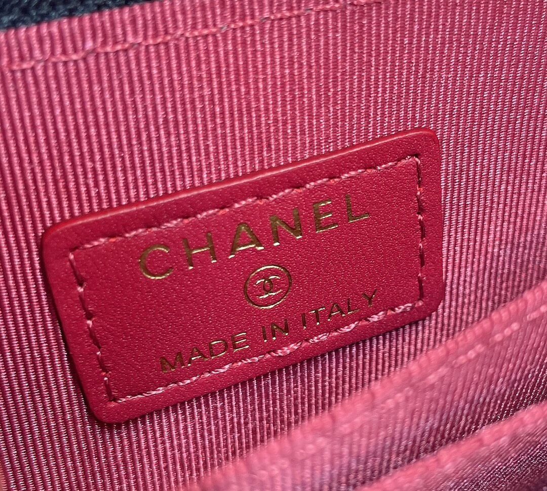Ch**el zipper wallet