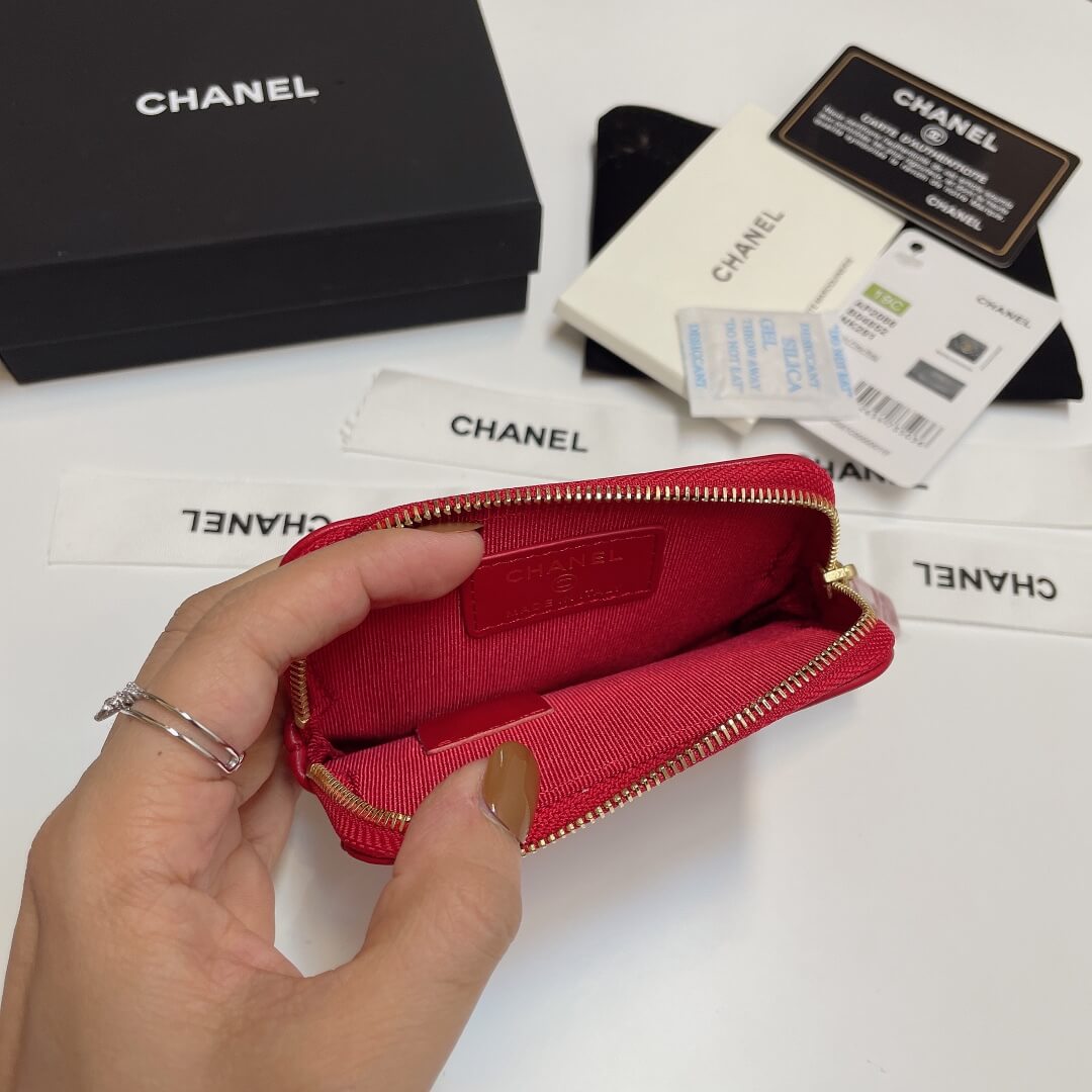 Ch**el 19 zipper coin wallet